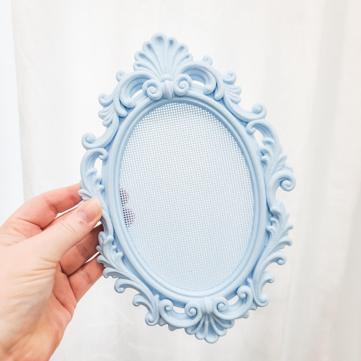 Ornate Oval Cross Stitch Frame, 14-Count Grid, No Hoop Needed (80x55 Stitches)