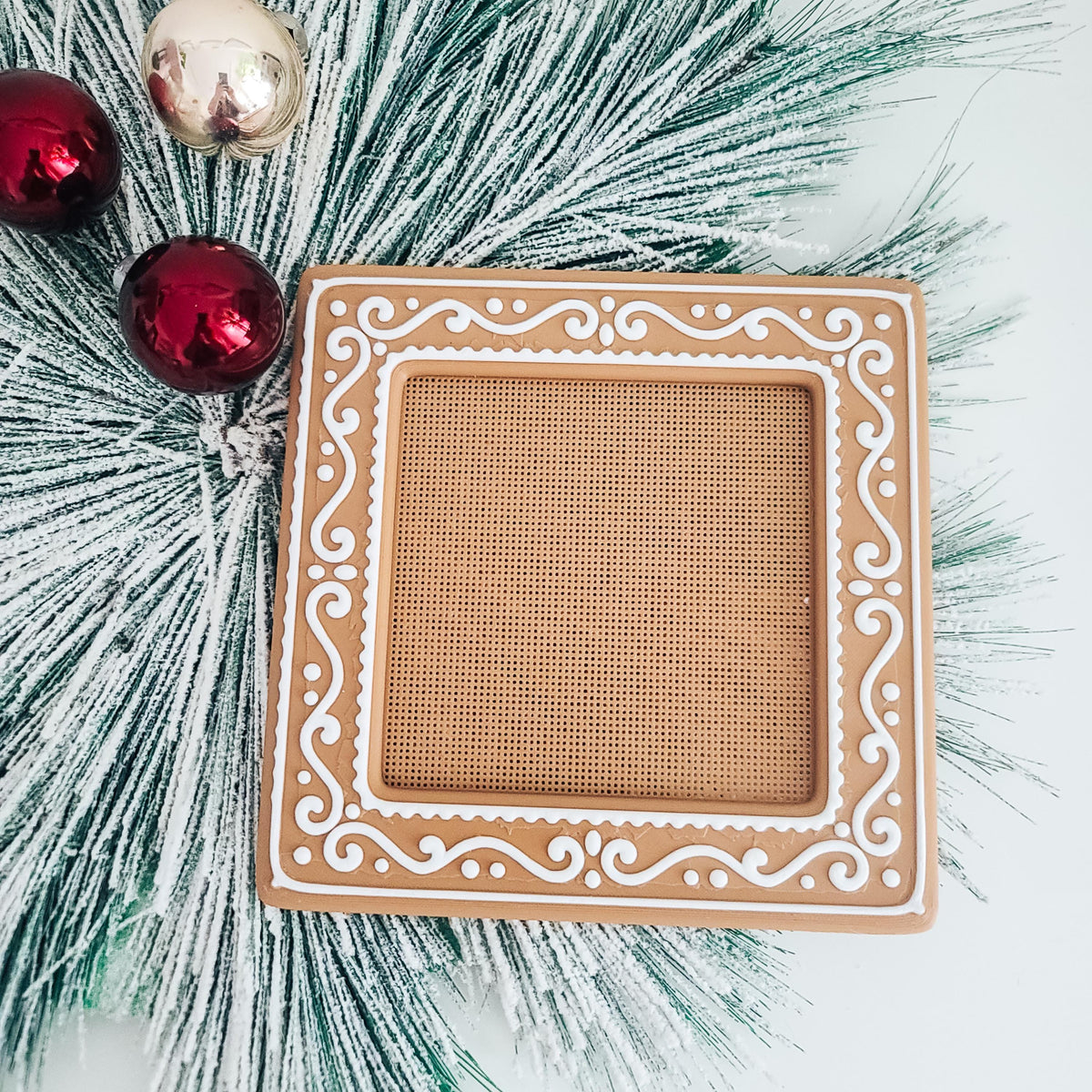 Gingerbread Christmas Cross Stitch Frame, 14 Count Built-In Grid, No Hoop Needed